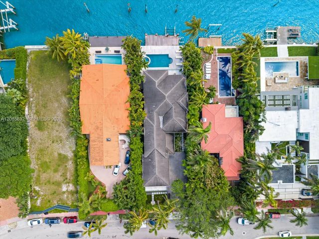 401 E Rivo Alto Drive, Miami Beach, FL 33139