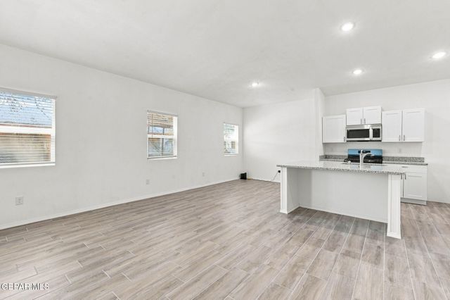 340 BELMORE, San Elizario, TX 79849