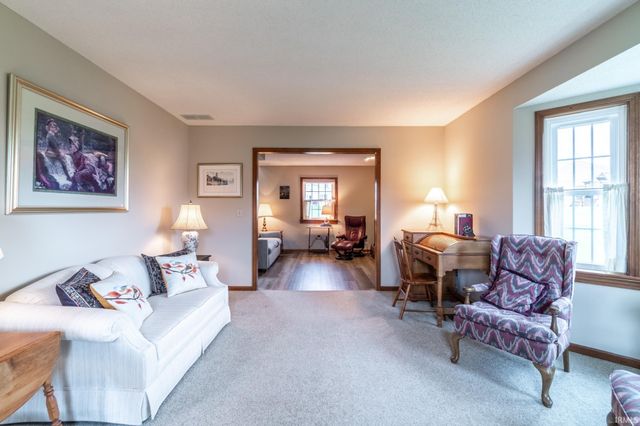 2819 Golden Fields Court, Fort Wayne, IN 46818