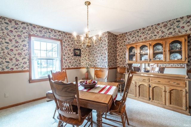 2819 Golden Fields Court, Fort Wayne, IN 46818