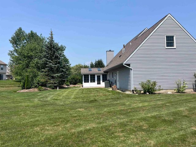 2819 Golden Fields Court, Fort Wayne, IN 46818