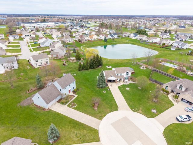 2819 Golden Fields Court, Fort Wayne, IN 46818