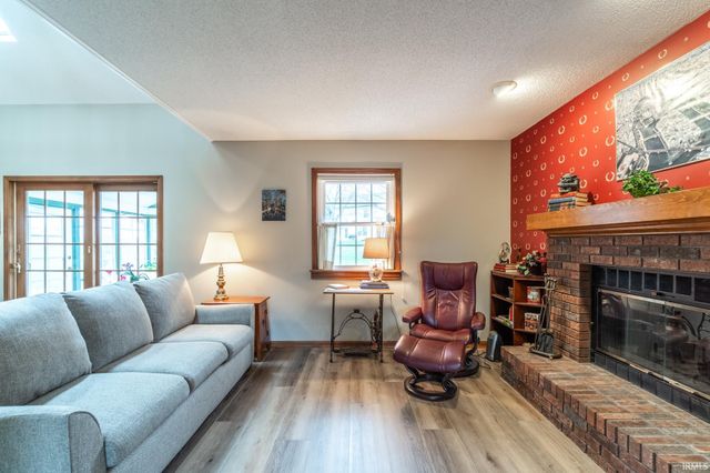 2819 Golden Fields Court, Fort Wayne, IN 46818