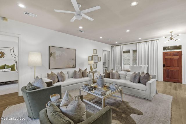 115 Camden Court, Madison, MS 39110