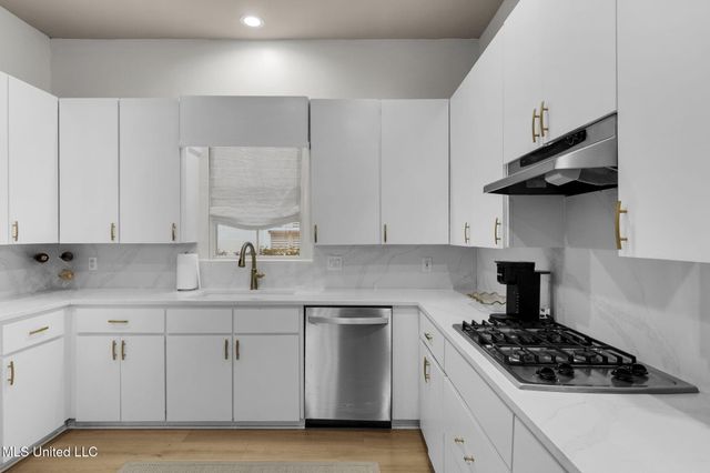 115 Camden Court, Madison, MS 39110