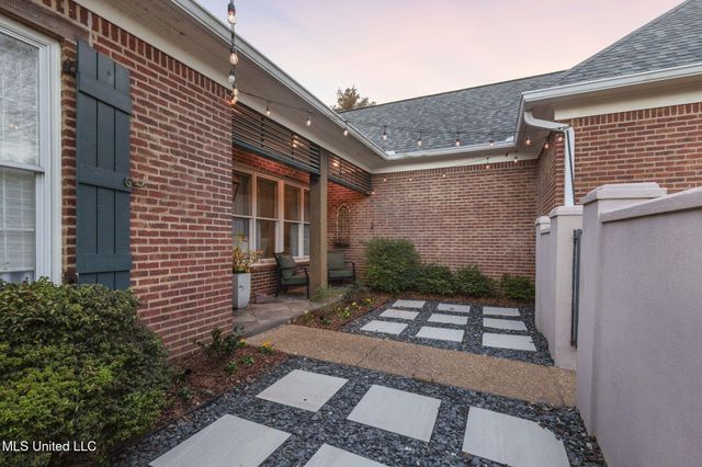 115 Camden Court, Madison, MS 39110