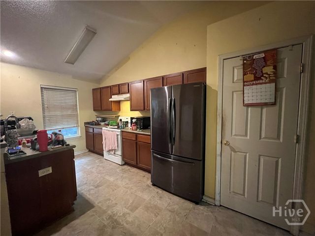 448 Shadowbrook Circle, Springfield, GA 31329