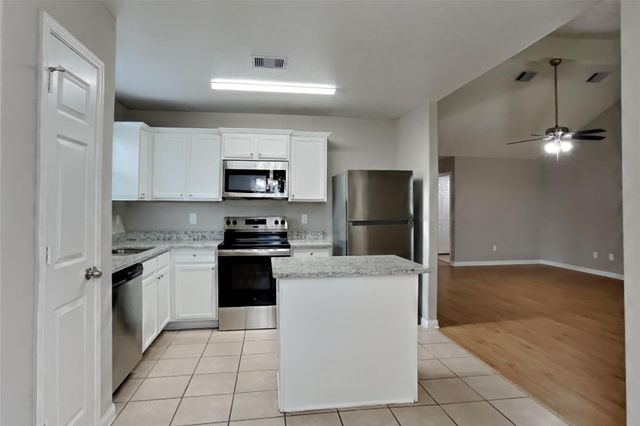 6826 Clover Walk Lane, Richmond, TX 77469