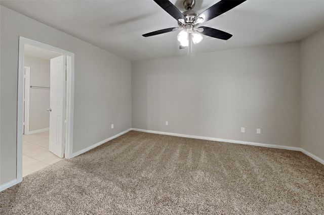 6826 Clover Walk Lane, Richmond, TX 77469