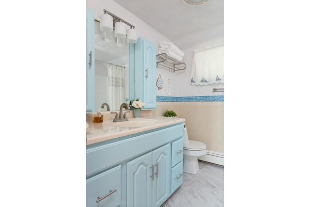 72 Bay Road, Barrington, RI 02806