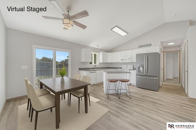 4135 W Huntington Avenue, Lincoln, NE 68528