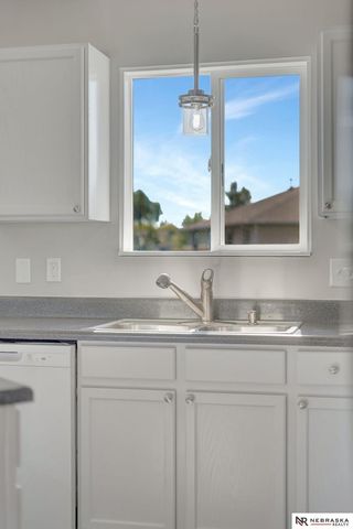 4135 W Huntington Avenue, Lincoln, NE 68528