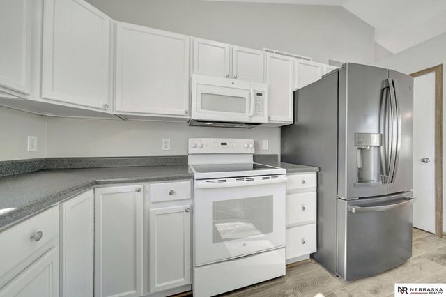 4135 W Huntington Avenue, Lincoln, NE 68528