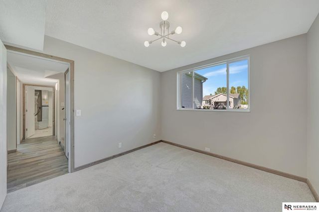 4135 W Huntington Avenue, Lincoln, NE 68528