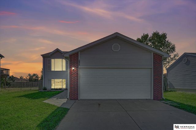 4135 W Huntington Avenue, Lincoln, NE 68528