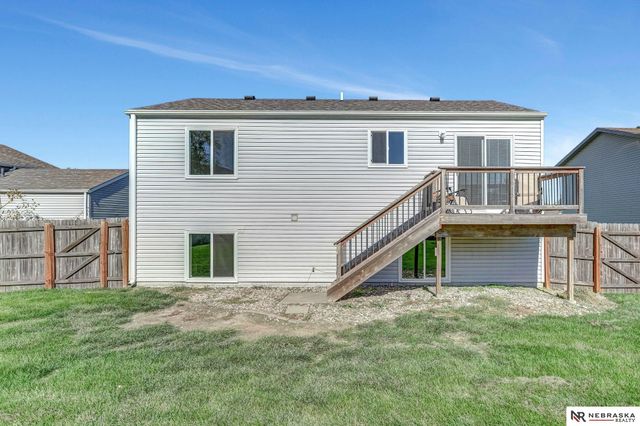 4135 W Huntington Avenue, Lincoln, NE 68528
