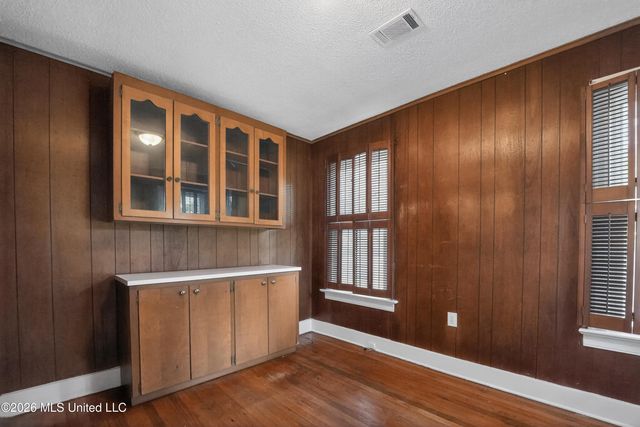 3021 Downing Street, Jackson, MS 39216