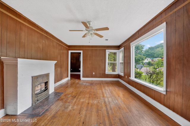 3021 Downing Street, Jackson, MS 39216
