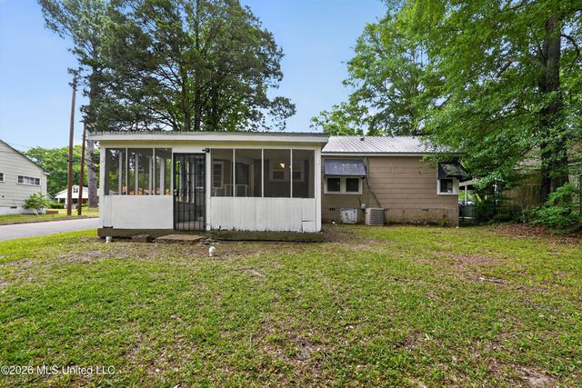 3021 Downing Street, Jackson, MS 39216