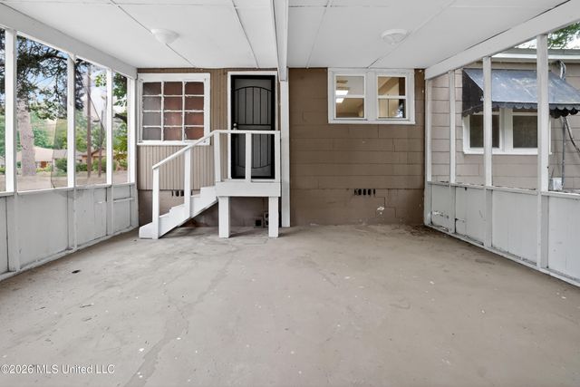 3021 Downing Street, Jackson, MS 39216