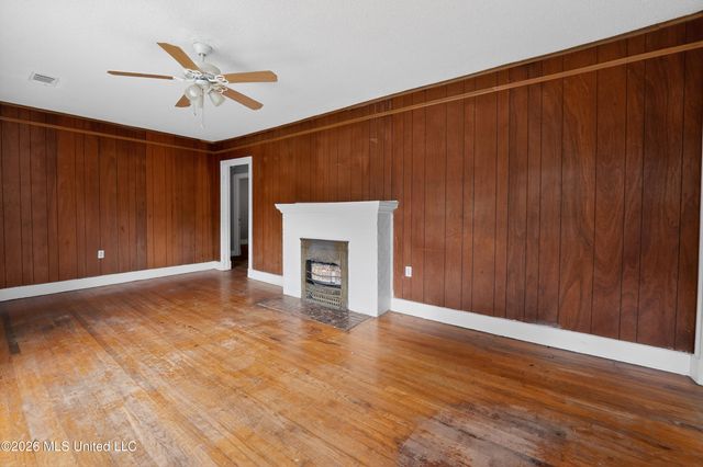 3021 Downing Street, Jackson, MS 39216