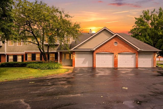 225 Columbia Court 5, Schaumburg, IL 60193