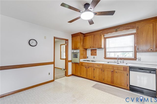 7266 Bellspring Dr, Mechanicsville, VA 23111