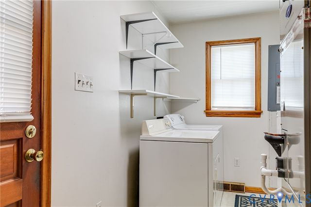 7266 Bellspring Dr, Mechanicsville, VA 23111