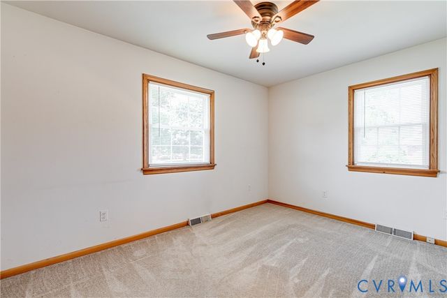 7266 Bellspring Dr, Mechanicsville, VA 23111