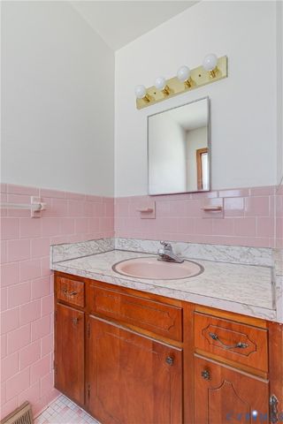 7266 Bellspring Dr, Mechanicsville, VA 23111
