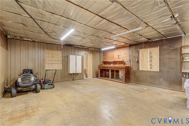 7266 Bellspring Dr, Mechanicsville, VA 23111