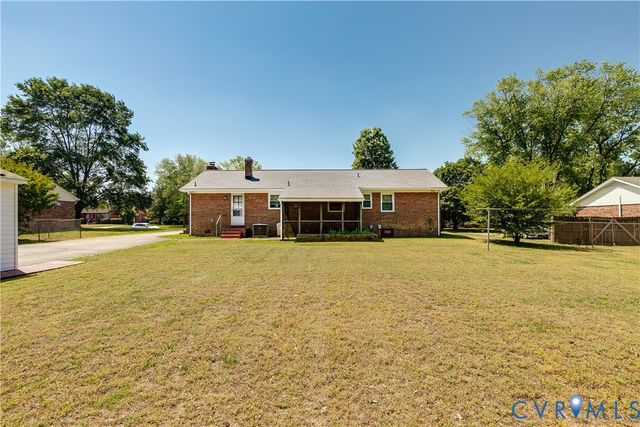 7266 Bellspring Dr, Mechanicsville, VA 23111
