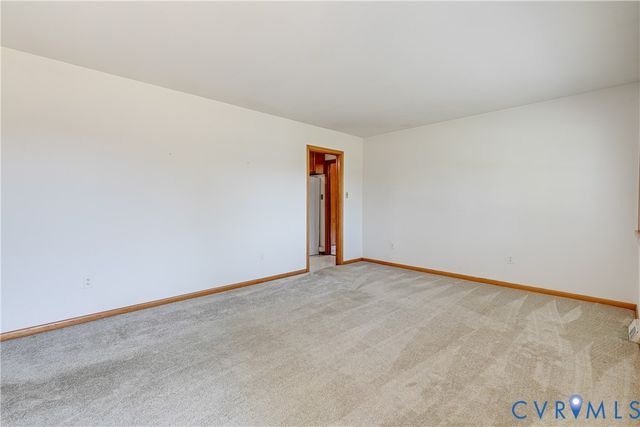 7266 Bellspring Dr, Mechanicsville, VA 23111