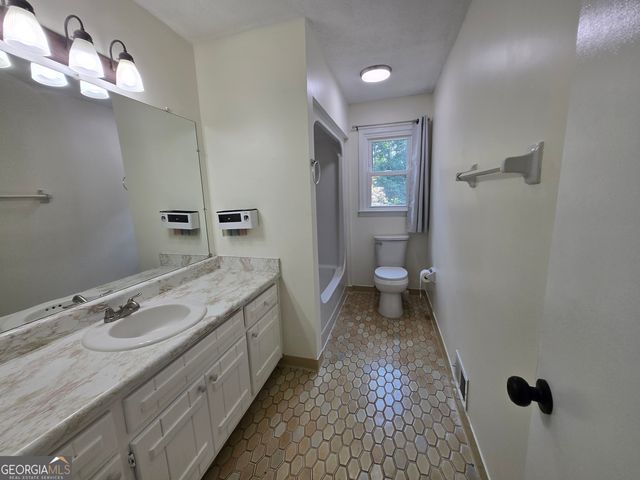 453 Mays Road, Stockbridge, GA 30281
