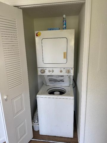 1531 SE Royal Green Circle Unit 106, Port St. Lucie, FL 34952
