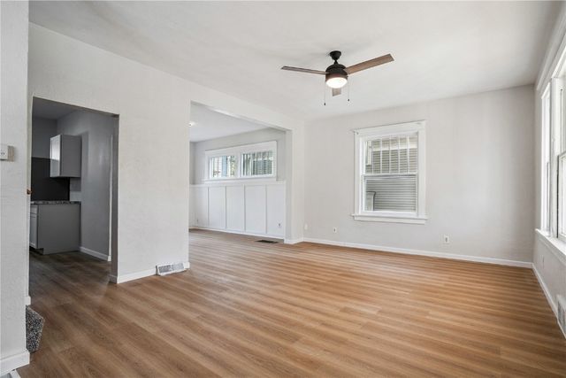 1730 Park Avenue SE, Cedar Rapids, IA 52405