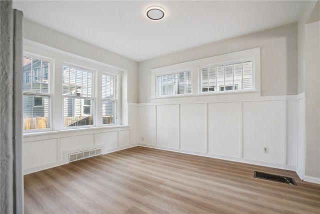 1730 Park Avenue SE, Cedar Rapids, IA 52405