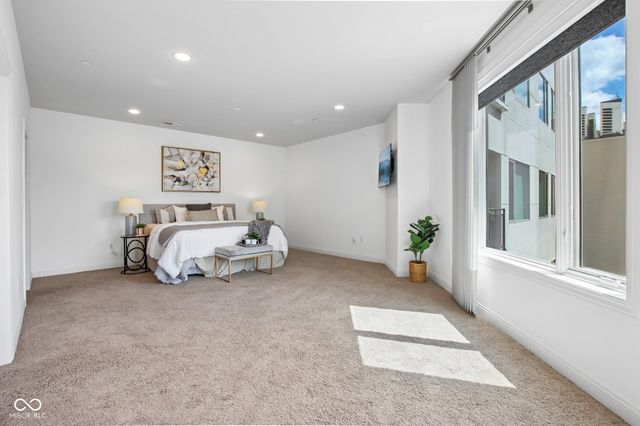 333 Massachusetts Avenue 305, Indianapolis, IN 46204