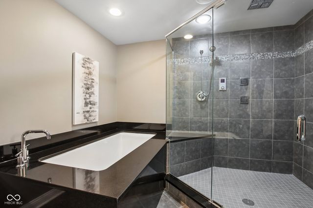 333 Massachusetts Avenue 305, Indianapolis, IN 46204