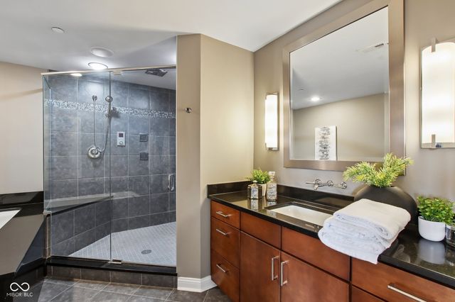 333 Massachusetts Avenue 305, Indianapolis, IN 46204