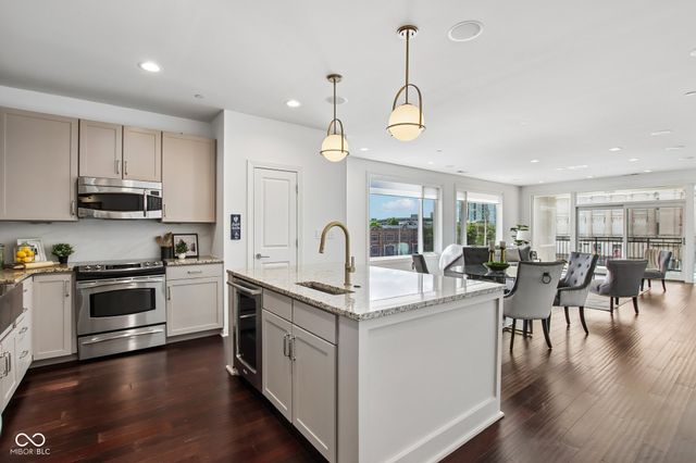 333 Massachusetts Avenue 305, Indianapolis, IN 46204
