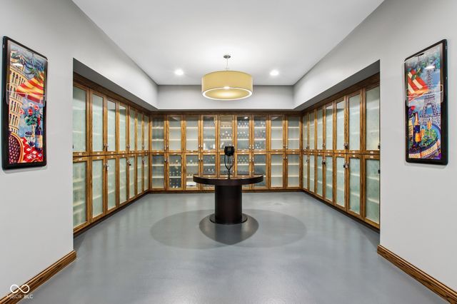 333 Massachusetts Avenue 305, Indianapolis, IN 46204