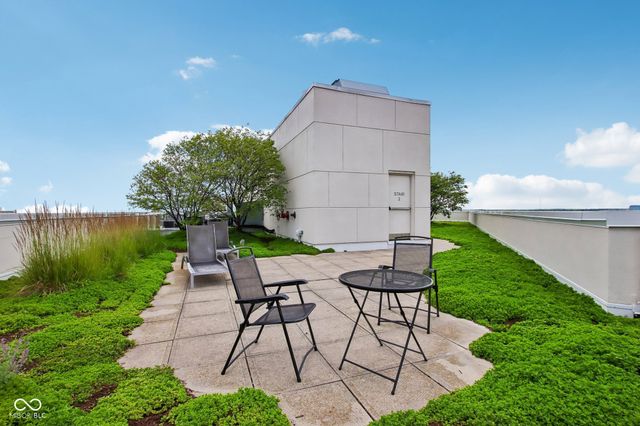 333 Massachusetts Avenue 305, Indianapolis, IN 46204
