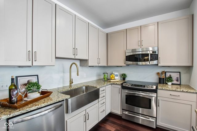 333 Massachusetts Avenue 305, Indianapolis, IN 46204