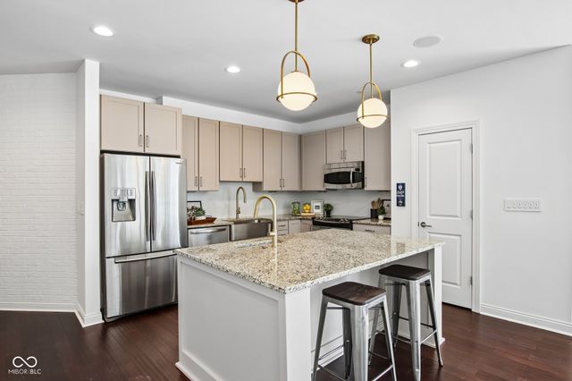 333 Massachusetts Avenue 305, Indianapolis, IN 46204