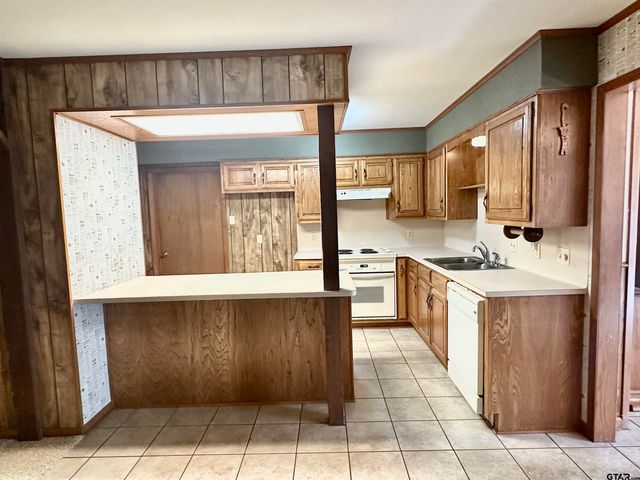 23317 Elbow Creek Drive, Gladewater, TX 75647