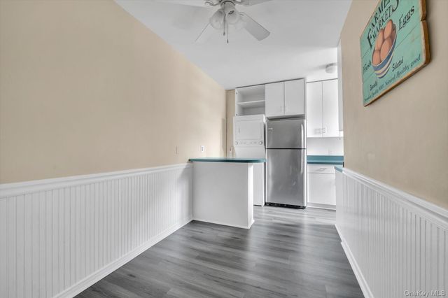 2 Townhouse Place 3N, Great Neck, NY 11021