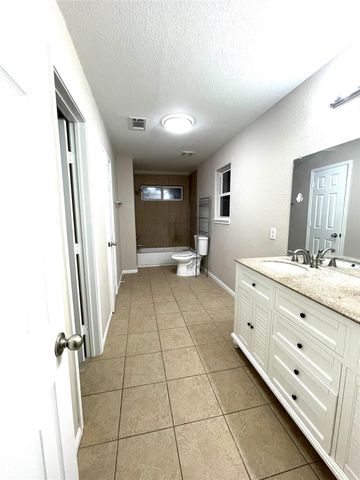 5106 Alderney Court, Rosenberg, TX 77471