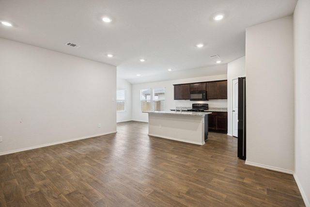 323 Shimmering CV, San Marcos, TX 78666