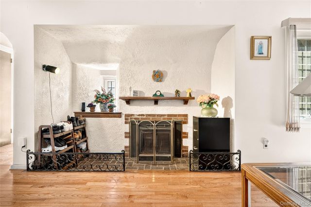 41 Green Place, New Rochelle, NY 10801